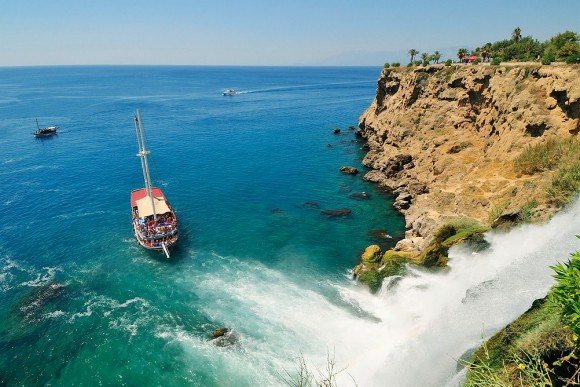 gallery_turkey-antalyakusten-antalya_beach-boat_0187749_1411051640